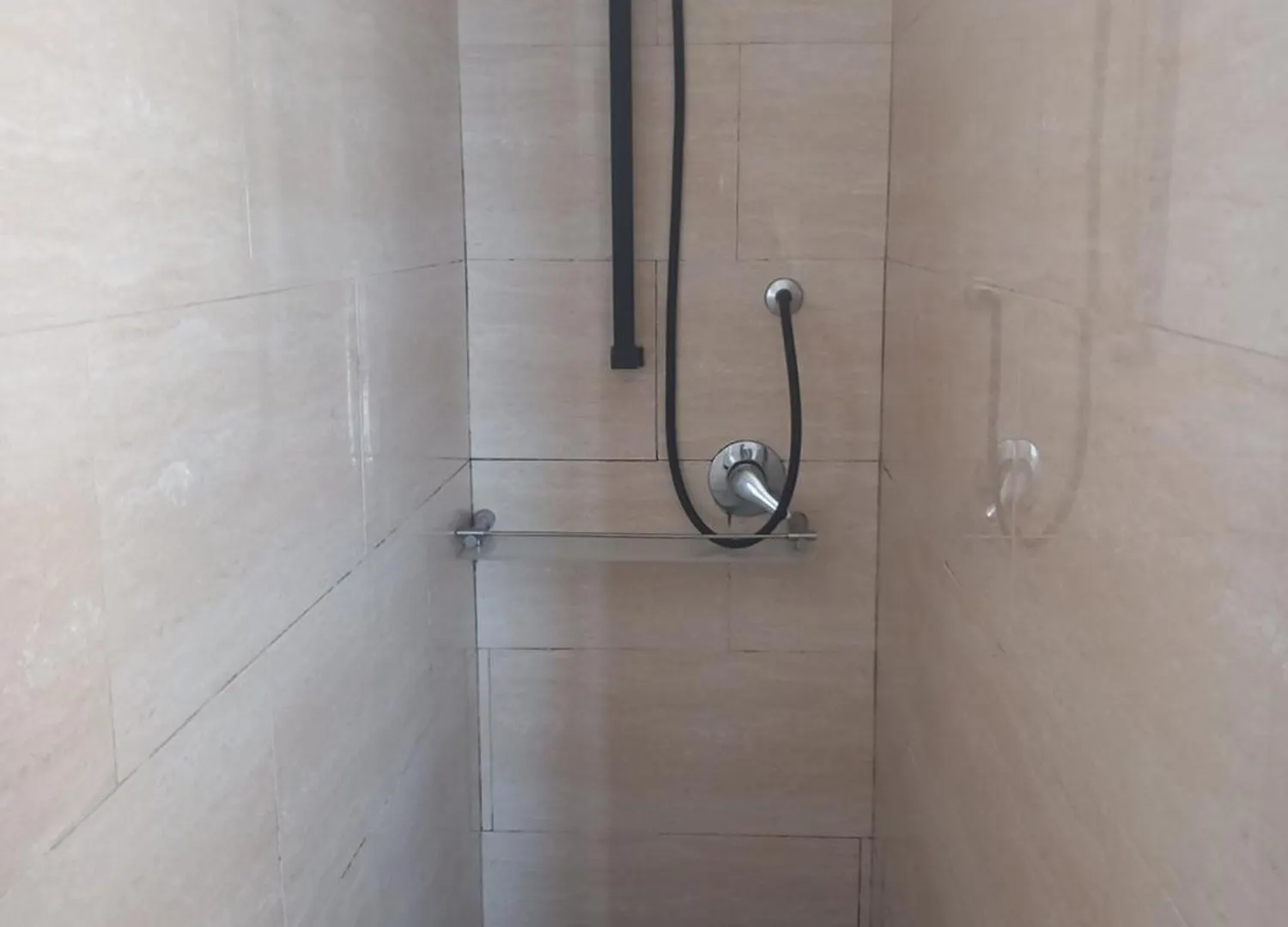 Gasthuis Chromotherapy Room 2 Con Bagno Privato Monserrato